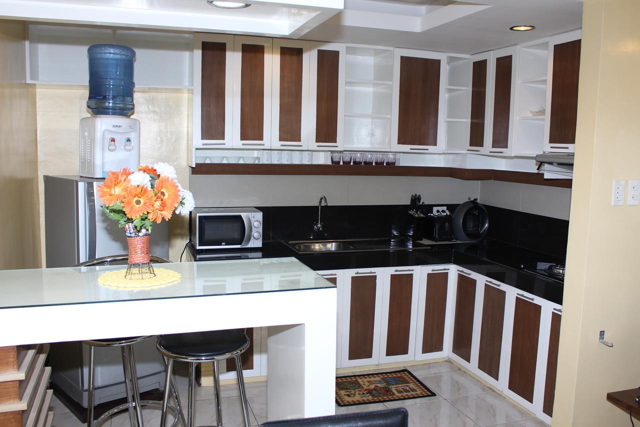 Manila Bay Serviced Apartments מראה חיצוני תמונה