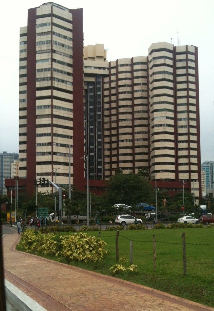 Manila Bay Serviced Apartments מראה חיצוני תמונה