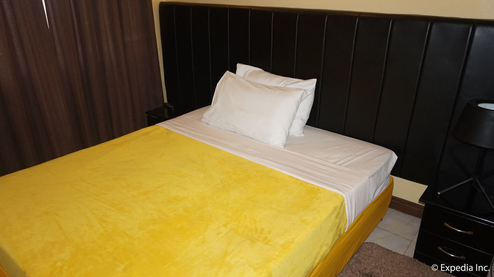 Manila Bay Serviced Apartments מראה חיצוני תמונה