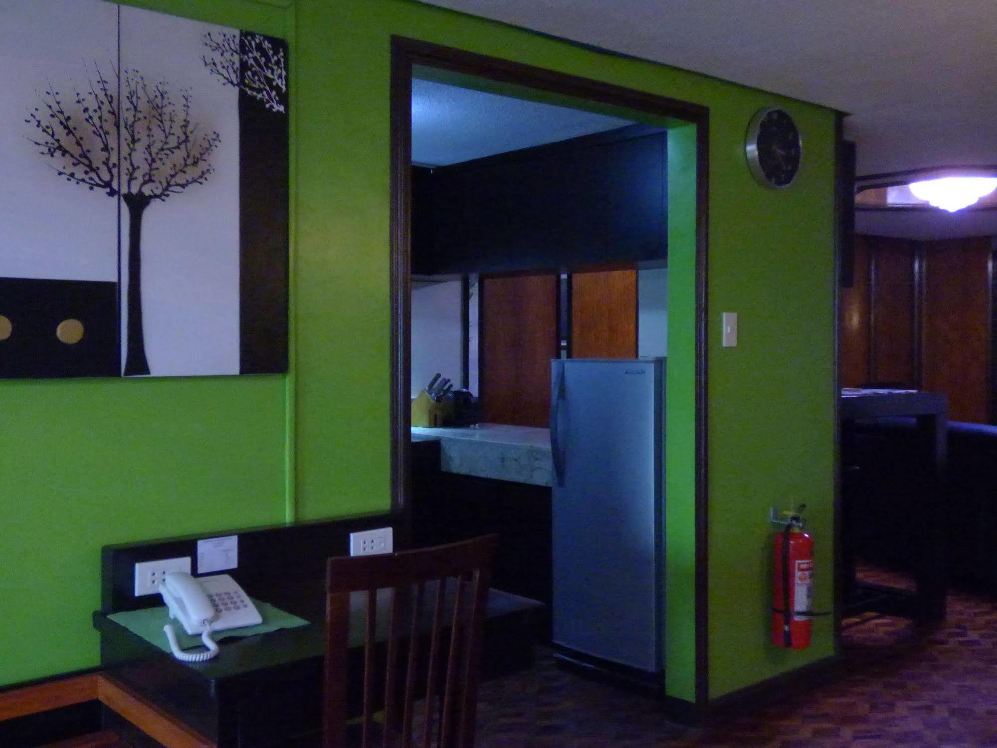 Manila Bay Serviced Apartments מראה חיצוני תמונה