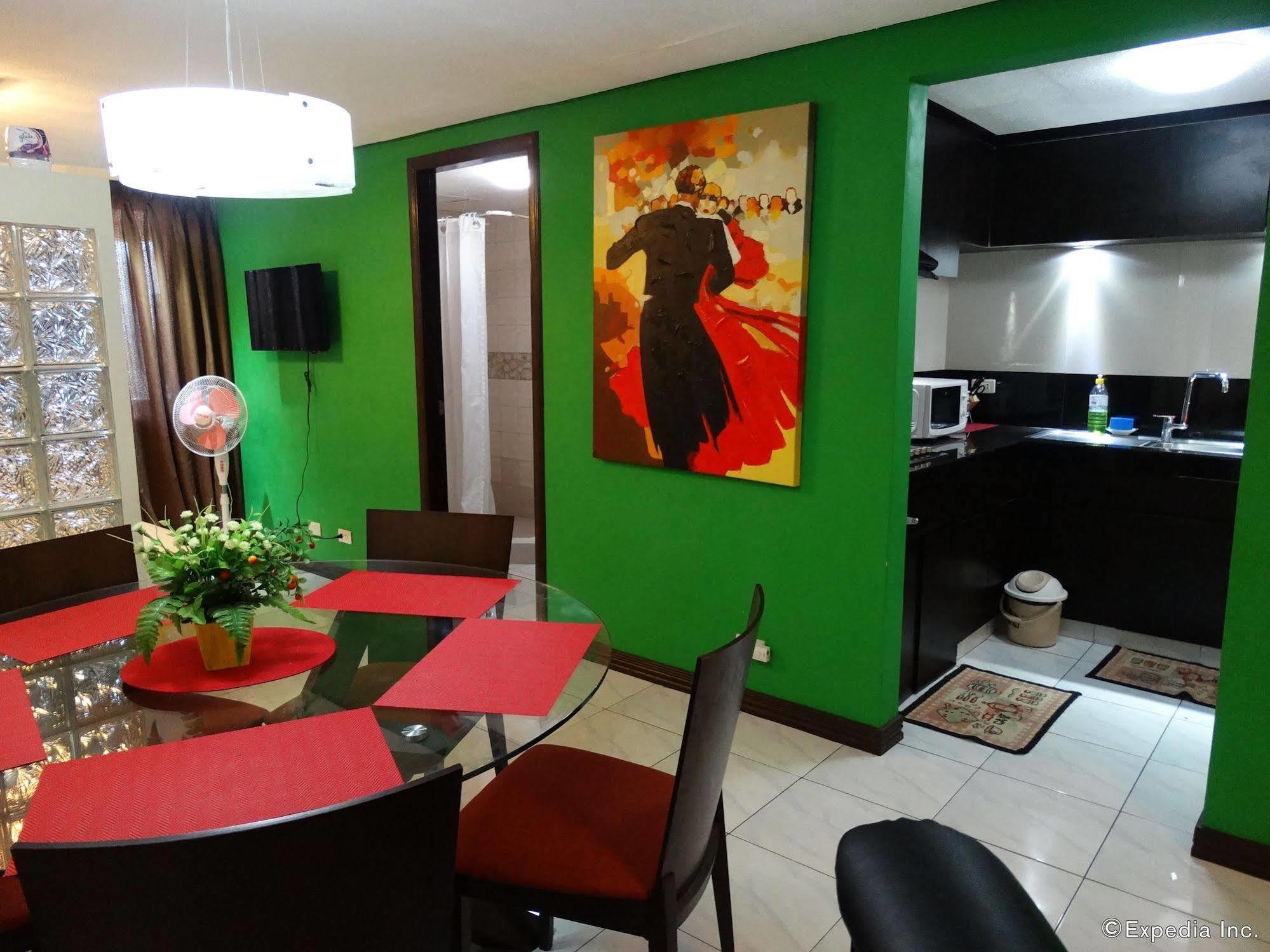 Manila Bay Serviced Apartments מראה חיצוני תמונה